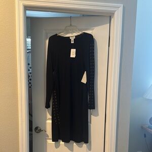 Elegant Black Dress with Detailing